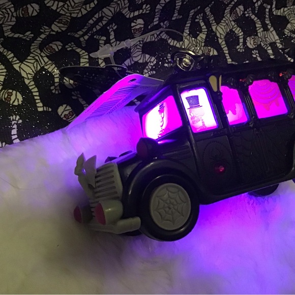 BBW HALLOWEEN HEARSE POCKETPAC - Picture 3 of 6